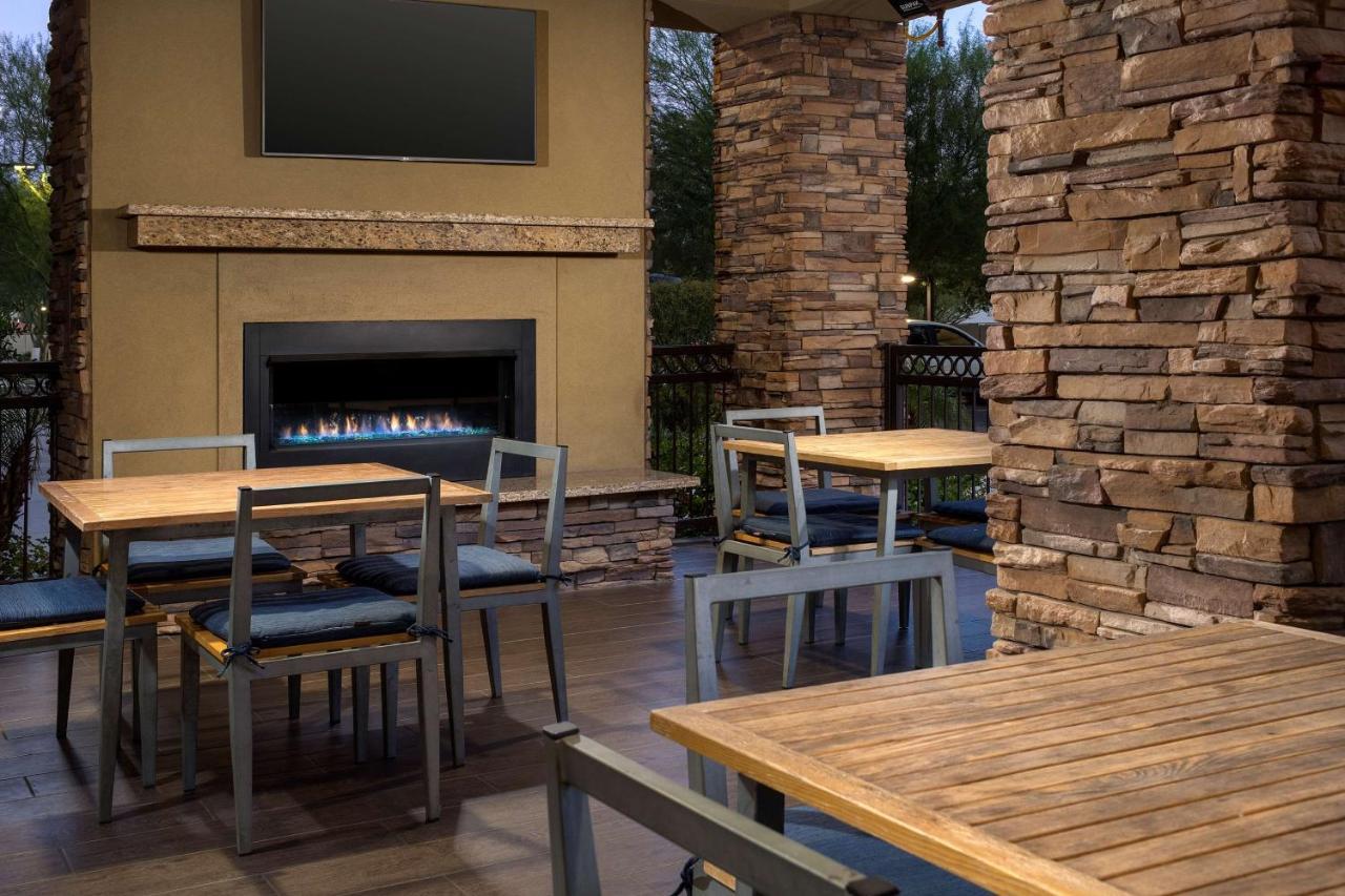 Hampton Inn & Suites Phoenix/Tempe Exterior foto