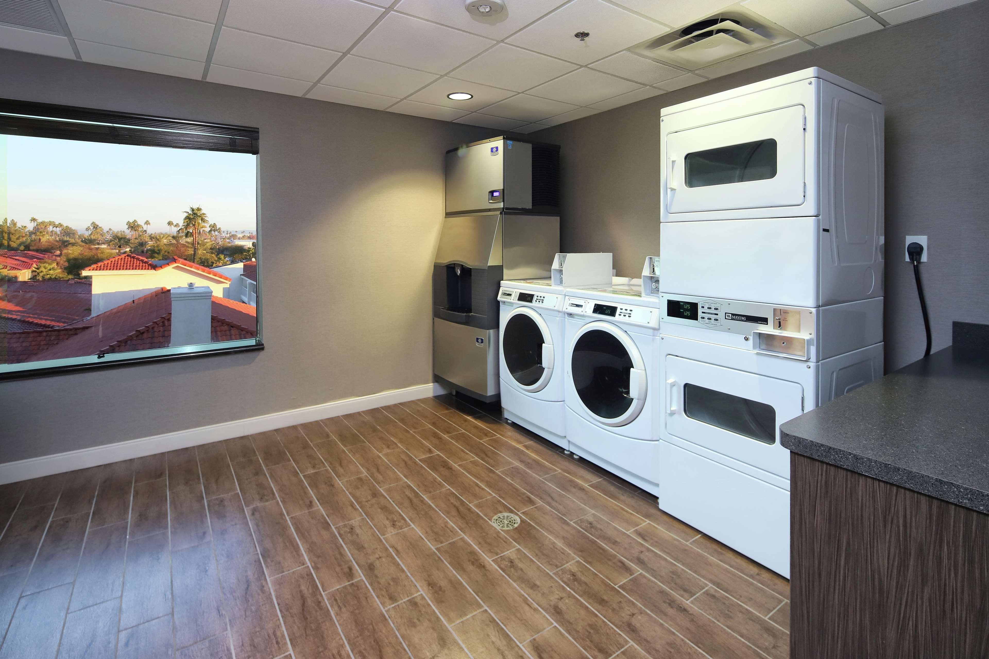 Hampton Inn & Suites Phoenix/Tempe Einrichtungen foto