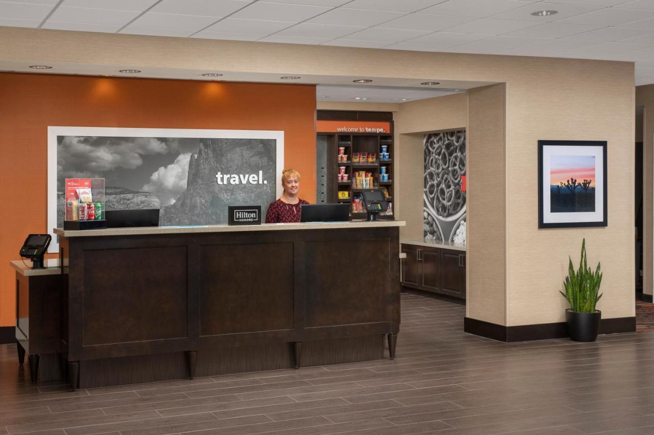 Hampton Inn & Suites Phoenix/Tempe Exterior foto
